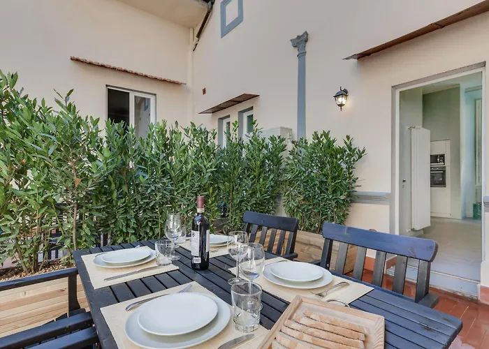 Florence-taddea Terrace Floransa